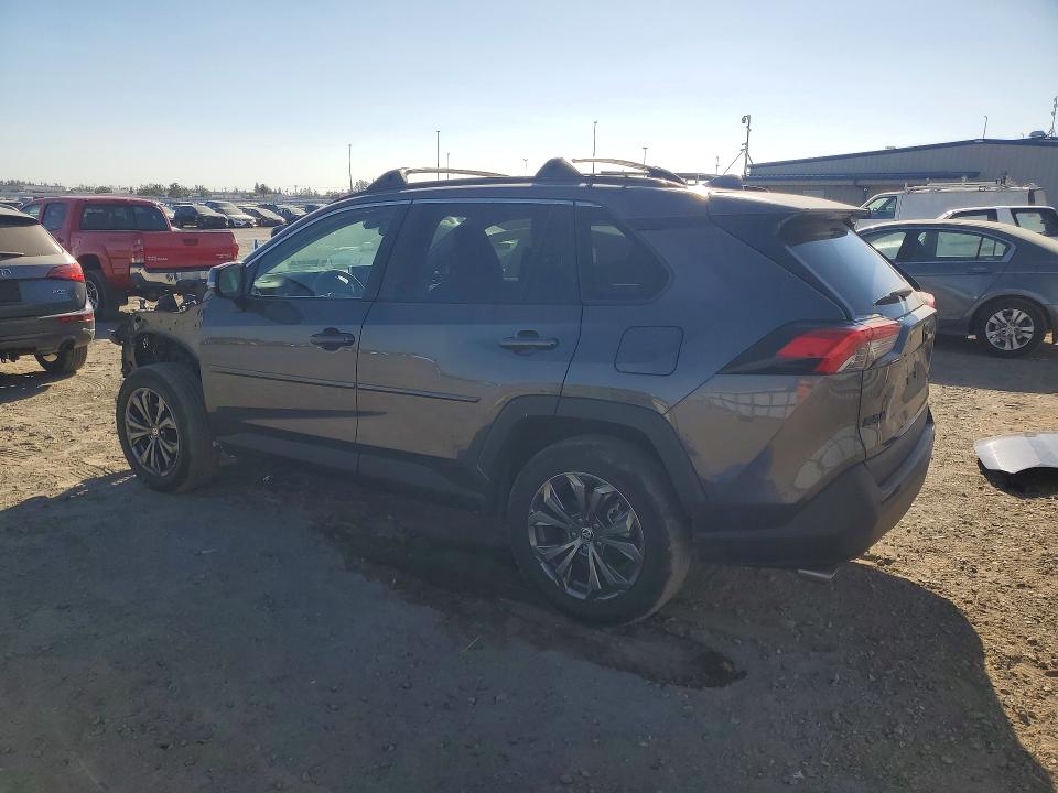 Photo 2 from auction – 2024 TOYOTA RAV4 with VIN 2T3B6RFV7RW055892