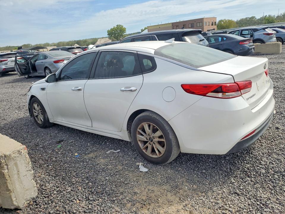 Фото 2 с аукциона – 2018 KIA OPTIMA с VIN 5XXGT4L30JG235372