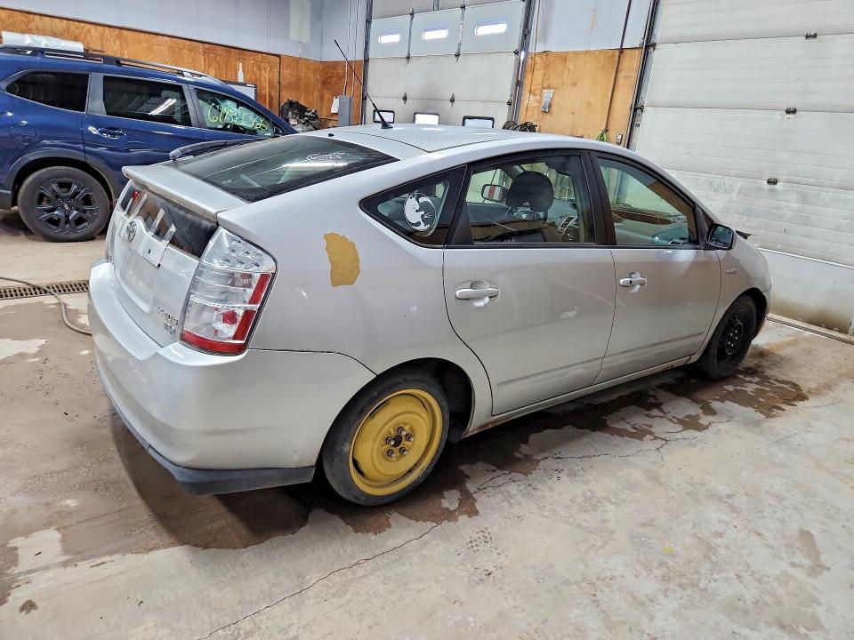 Photo 3 from auction – 2007 TOYOTA PRIUS with VIN JTDKB20U377564244
