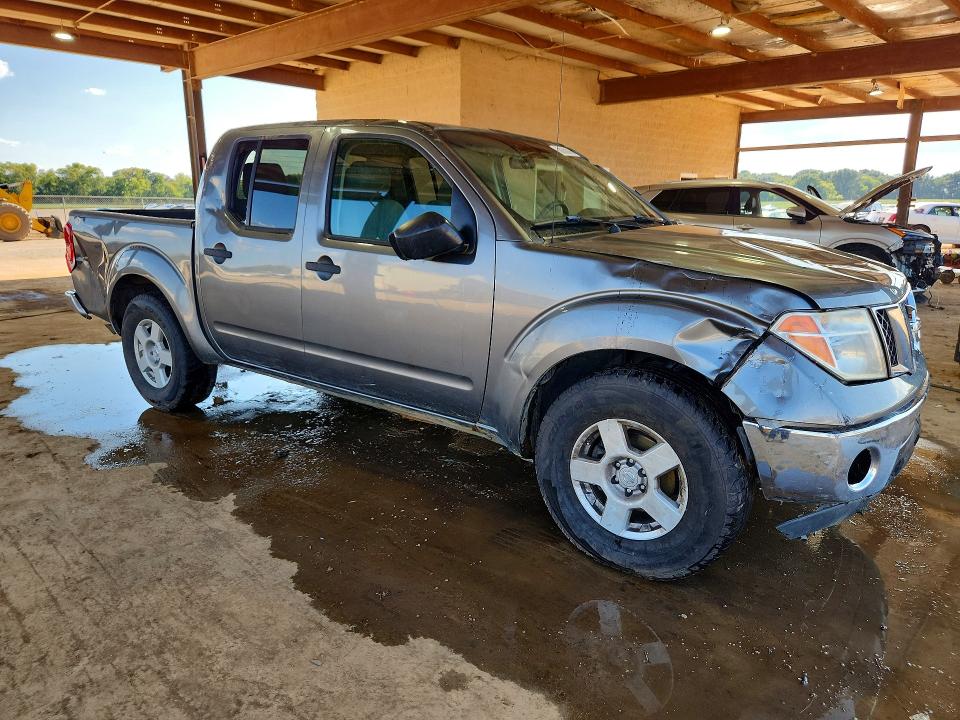 Снимка 4 от търг – 2005 NISSAN FRONTIER с VIN 1N6AD07U25C412506