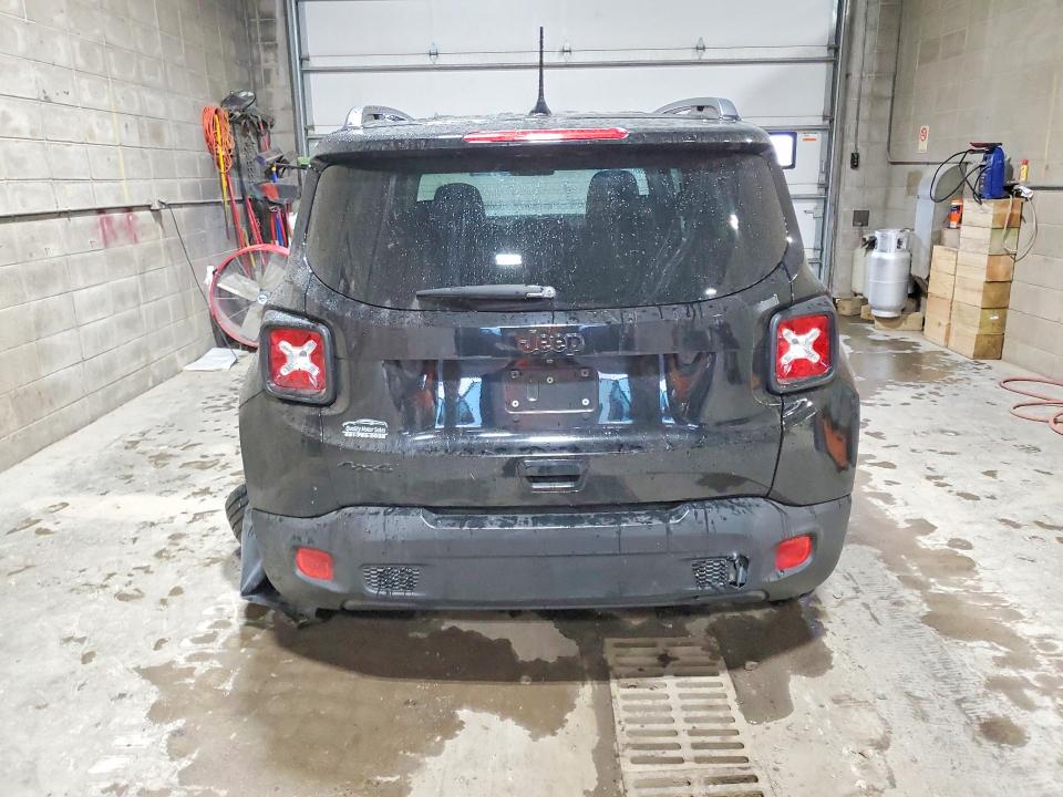 Photo 6 from auction – 2018 JEEP RENEGADE with VIN ZACCJBAB2JPH35371