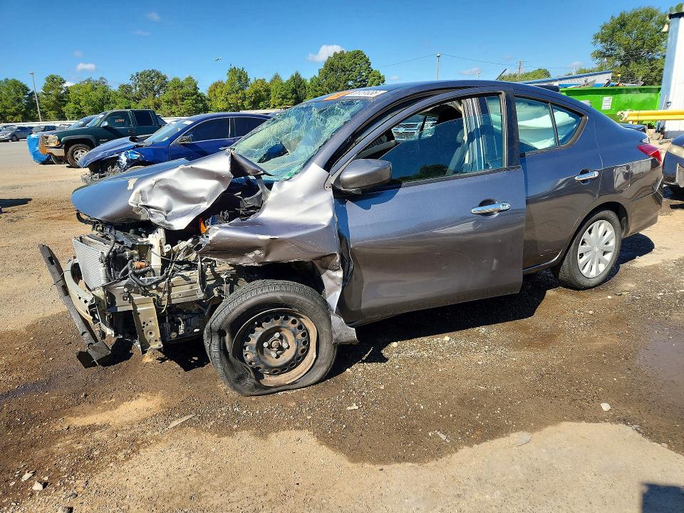 NISSAN VERSA 2019 with VIN 3N1CN7AP1KL832412 - Photo from auction
