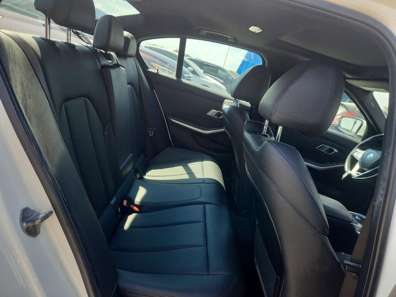 Фото 10 с аукциона – 2020 BMW 330XI с VIN 3MW5R7J02L8B21977