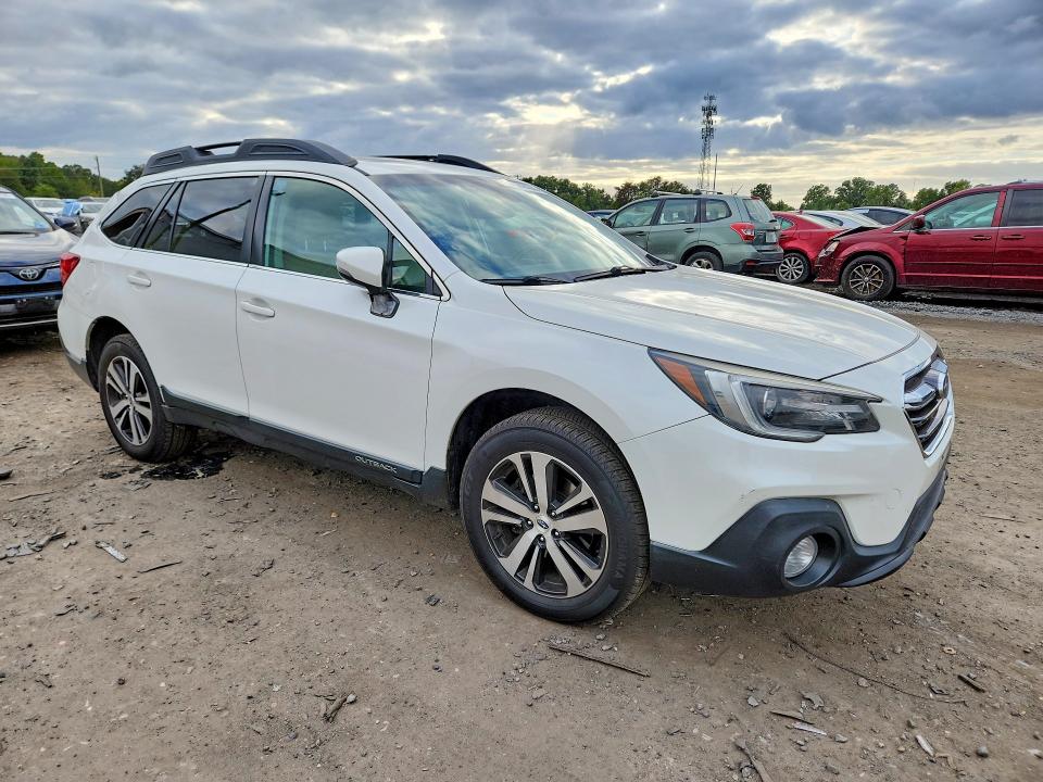 Фото 4 с аукциона – 2018 SUBARU OUTBACK с VIN 4S4BSANC1J3324632