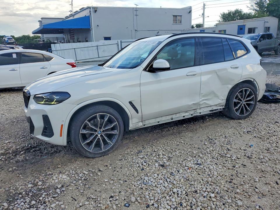 BMW X3 2023 مع رقم تعريف المركبة 5UX43DP04P9T34154 - صورة من المزاد