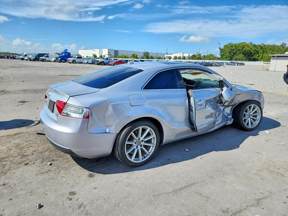 Photo 3 from auction – 2015 AUDI A5 with VIN WAUCFAFR9FA055604