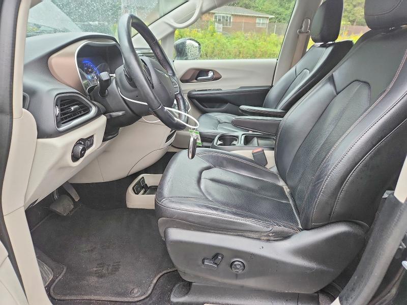 Фото 7 с аукциона – 2018 CHRYSLER PACIFICA с VIN 2C4RC1BG8JR292227