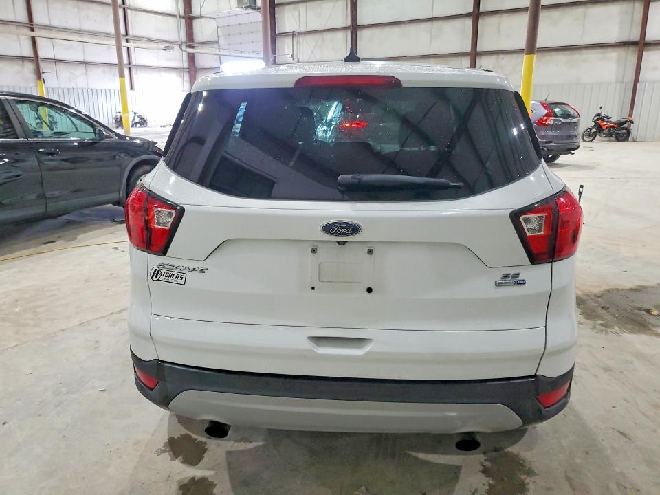 Photo 6 from auction – 2019 FORD ESCAPE with VIN 1FMCU9GD0KUA69826