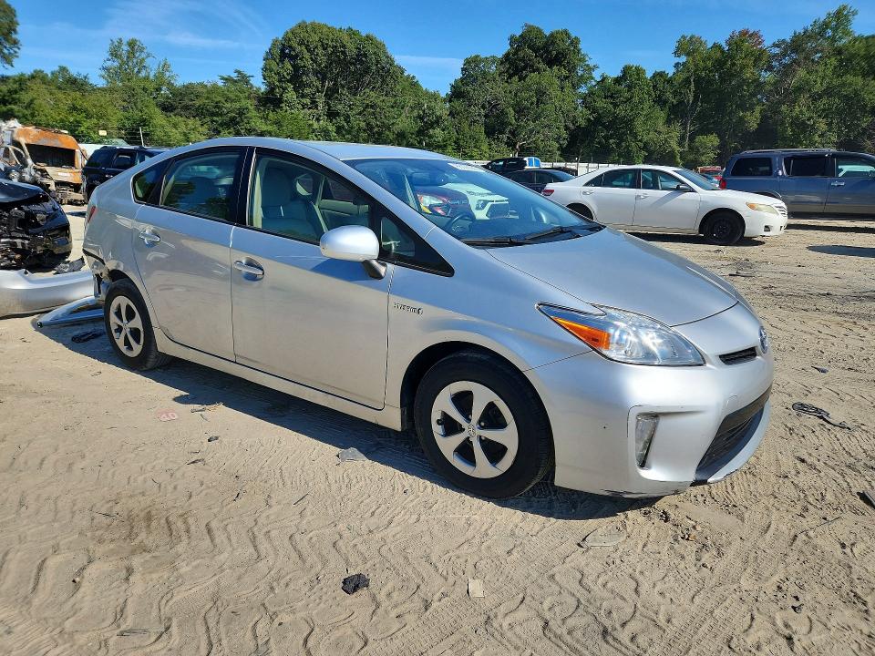 Photo 4 from auction – 2013 TOYOTA PRIUS with VIN JTDKN3DU9D5553425