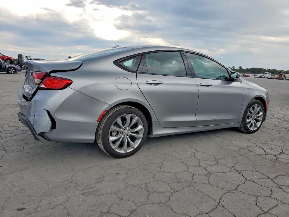 Photo 3 from auction – 2015 CHRYSLER 200 with VIN 1C3CCCBB8FN665667
