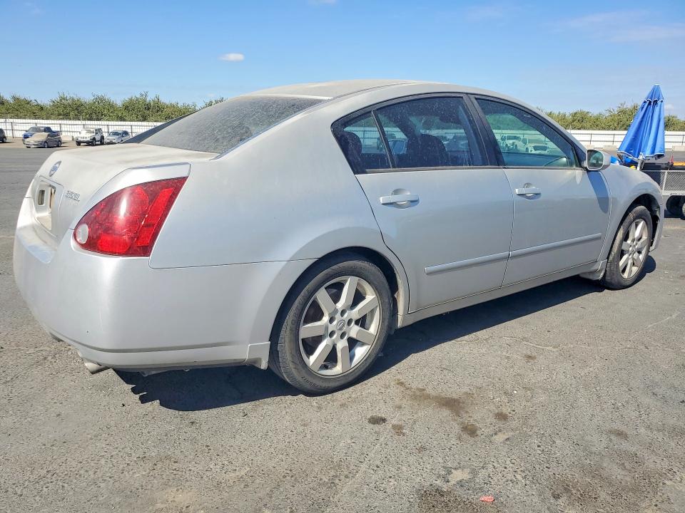 Photo 3 from auction – 2004 NISSAN MAXIMA with VIN 1N4BA41E84C833868