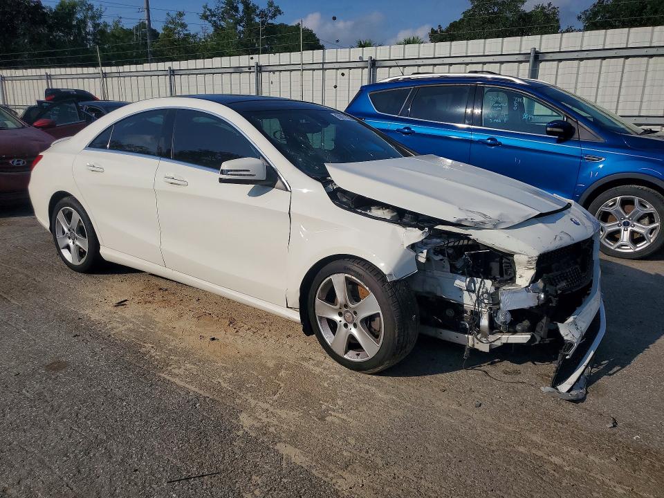 Photo 4 from auction – 2017 MERCEDES-BENZ CLA with VIN WDDSJ4GB6HN422489