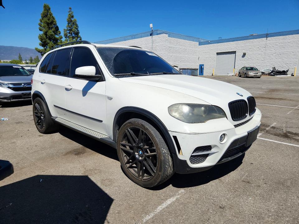 Photo 4 from auction – 2011 BMW X5 with VIN 5UXZW0C59BL371039