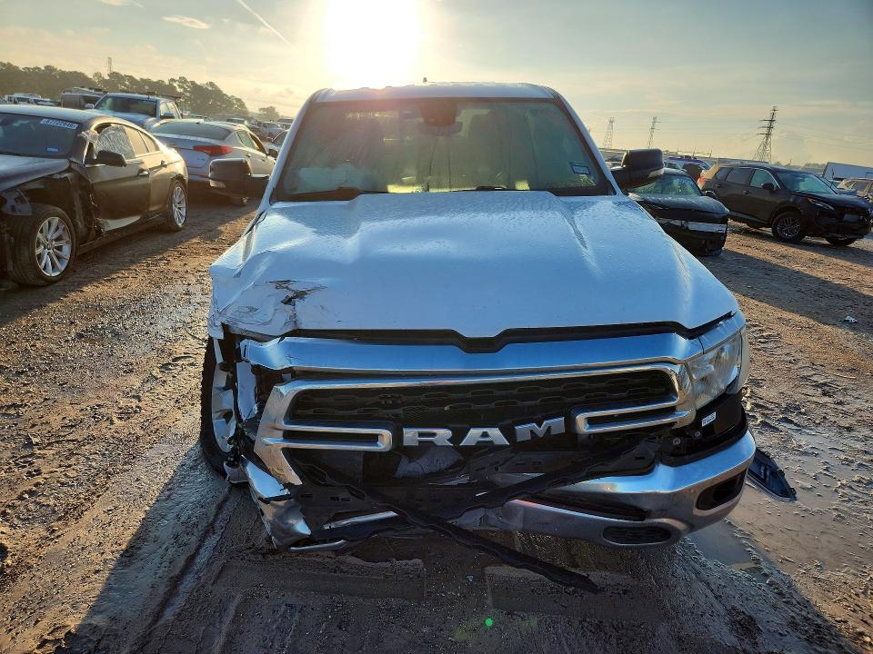 Снимка 5 от търг – 2024 RAM 1500 с VIN 1C6SRFFT3RN105495