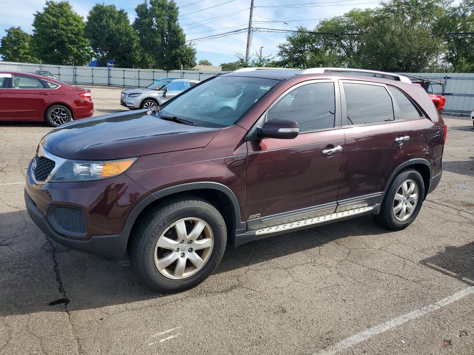 KIA SORENTO 2012 z numerem VIN 5XYKTDA22CG250734 - Zdjęcie z aukcji