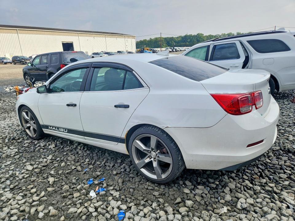 Photo 2 from auction – 2015 CHEVROLET MALIBU with VIN 1G11C5SL5FF354207