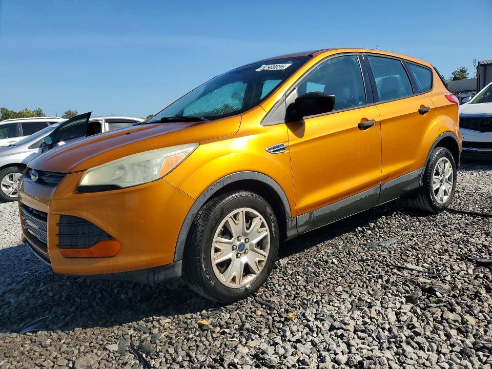 FORD ESCAPE 2016 with VIN 1FMCU0F76GUB03198 - Photo from auction
