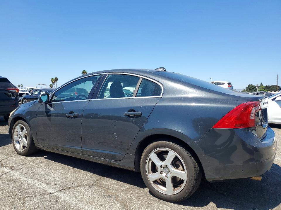 Photo 2 from auction – 2012 VOLVO S60 with VIN YV1622FS0C2083912