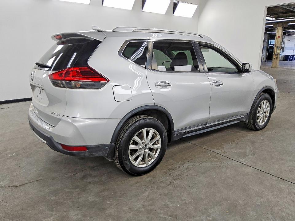 Photo 3 from auction – 2017 NISSAN ROGUE with VIN 5N1AT2MV9HC840104