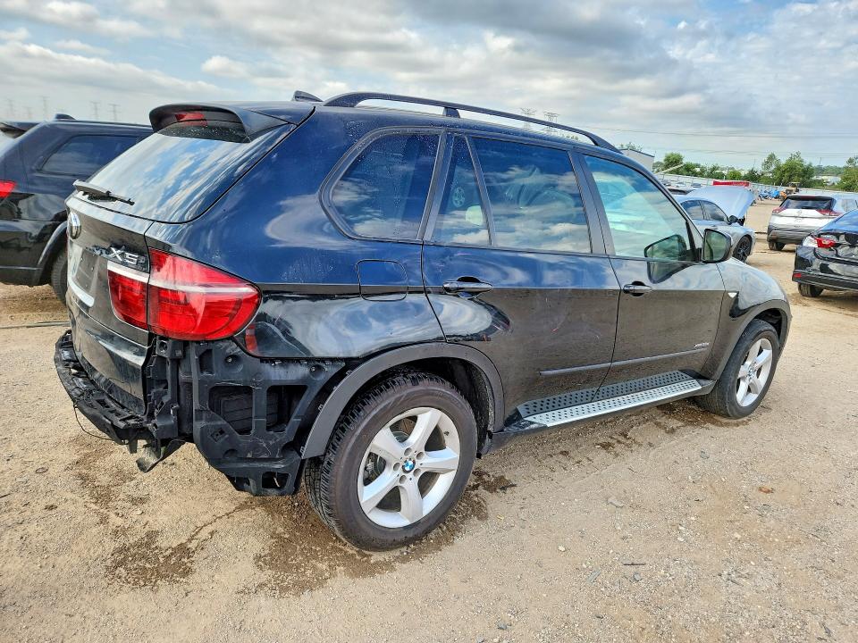 Photo 3 from auction – 2012 BMW X5 with VIN 5UXZW0C59CL665722