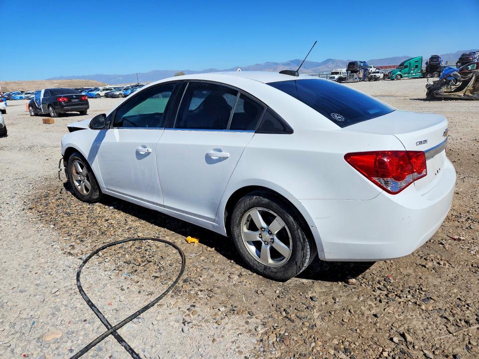 Photo 2 from auction – 2015 CHEVROLET CRUZE with VIN 1G1PC5SB1F7192071
