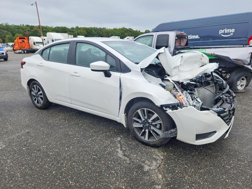 Photo 4 from auction – 2025 NISSAN VERSA with VIN 3N1CN8EV8SL888698