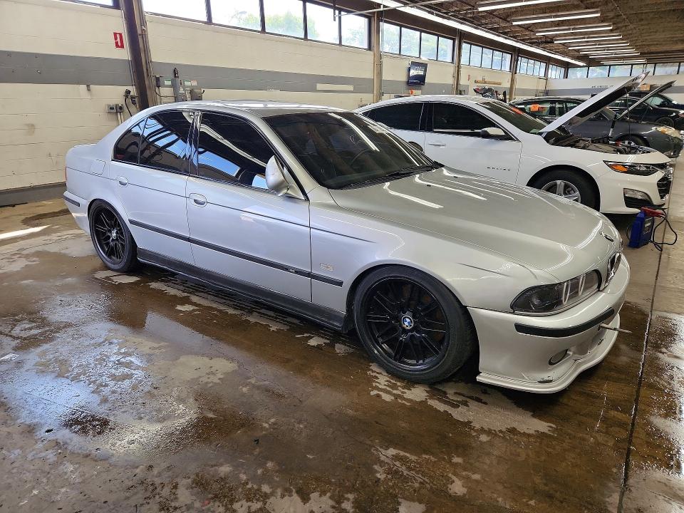 Photo 4 from auction – 2000 BMW M5 with VIN WBSDE9349YBZ96090