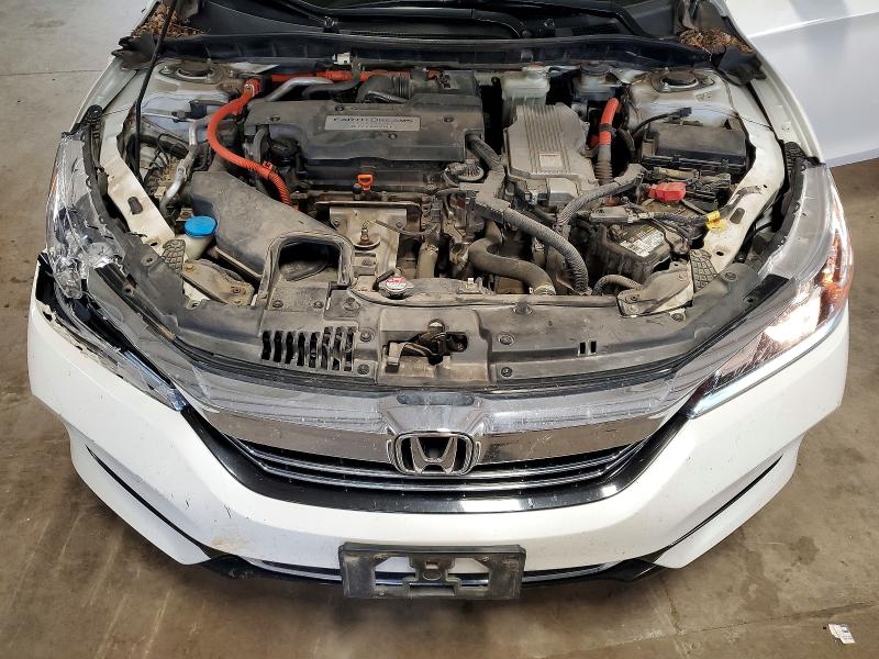 Photo 11 from auction – 2017 HONDA ACCORD with VIN JHMCR6F59HC002086