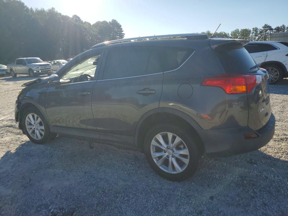 Zdjęcie 2 z aukcji – 2015 TOYOTA RAV4 z VIN 2T3YFREV0FW171166