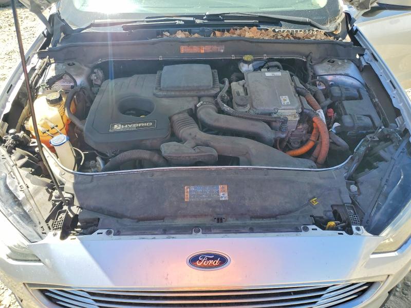 Photo 11 from auction – 2019 FORD FUSION with VIN 3FA6P0LU3KR225526