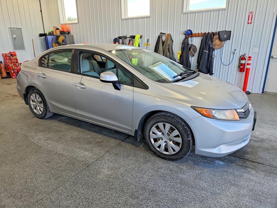 Photo 4 from auction – 2012 HONDA CIVIC with VIN 19XFB2F56CE058323