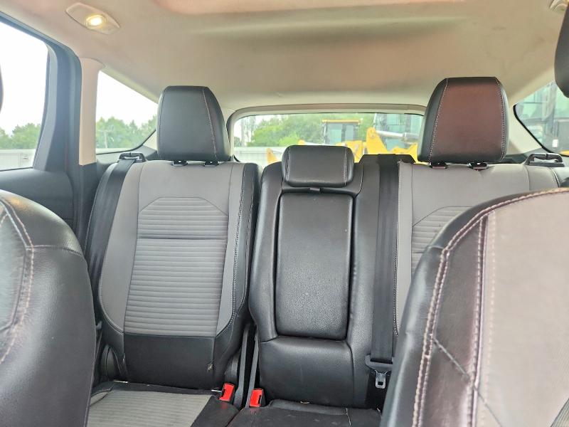 Photo 10 from auction – 2018 FORD ESCAPE with VIN 1FMCU0GD9JUC28465