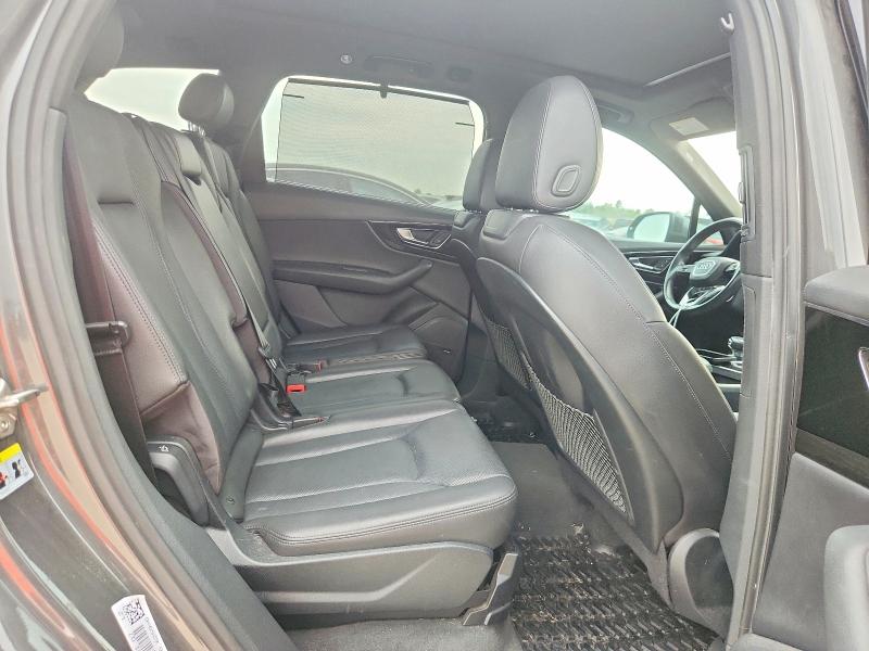 Photo 11 from auction – 2018 AUDI Q7 with VIN WA1VAAF7XJD052849