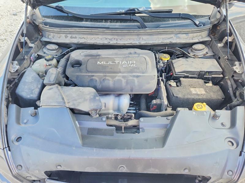 Снимка 11 от търг – 2018 JEEP CHEROKEE с VIN 1C4PJLLB1JD537898