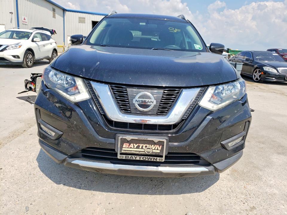 Photo 5 from auction – 2017 NISSAN ROGUE with VIN 5N1AT2MT6HC877674