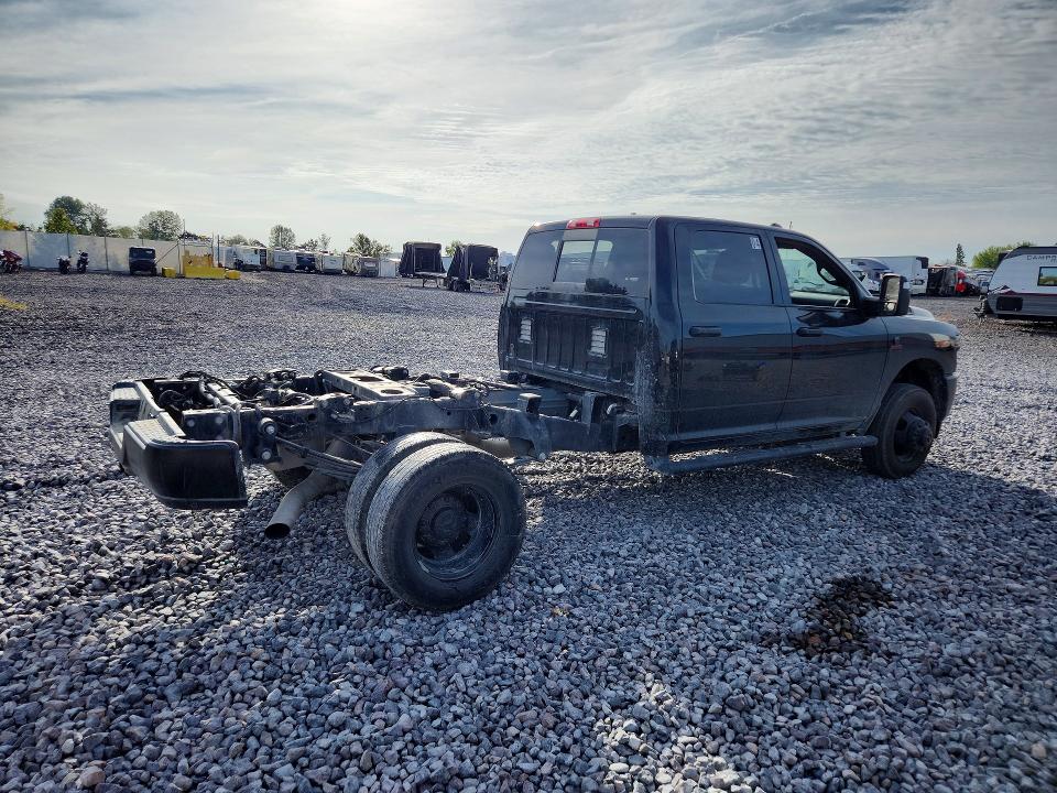 Снимка 3 от търг – 2025 RAM 3500 с VIN 3C63RRGL9SG509596