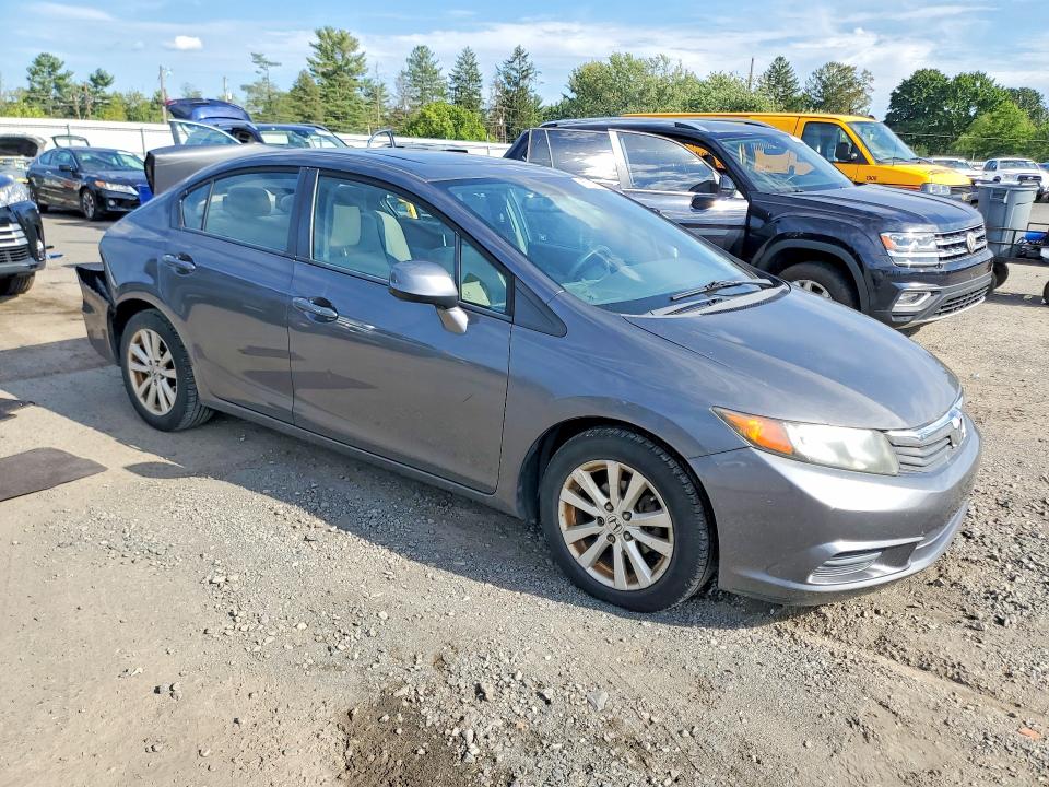 Photo 4 from auction – 2012 HONDA CIVIC with VIN 2HGFB2F80CH528071