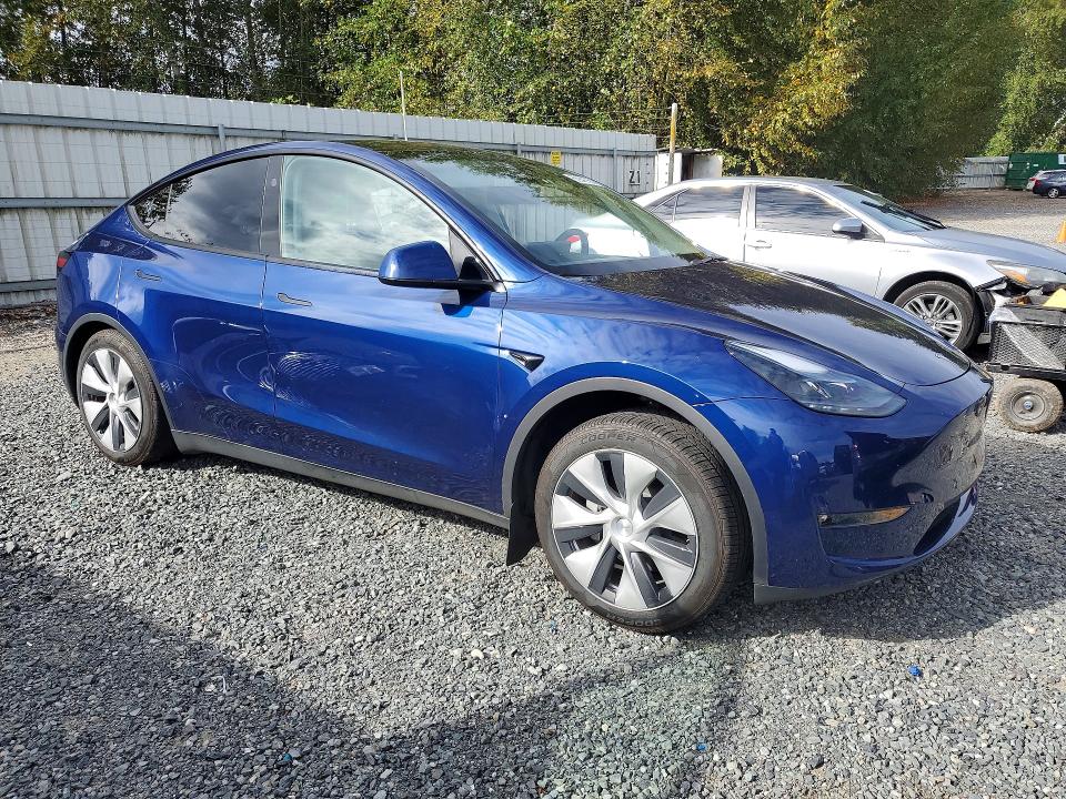 Photo 4 from auction – 2024 TESLA MODEL Y with VIN 7SAYGAEEXRF982226