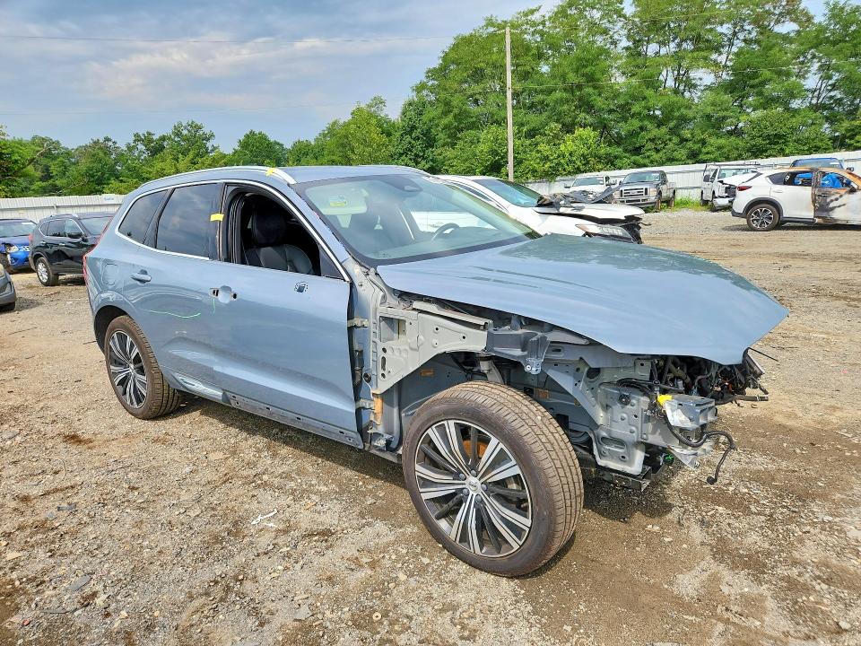 Photo 4 from auction – 2022 VOLVO XC60 with VIN YV4L12RL8N1915373