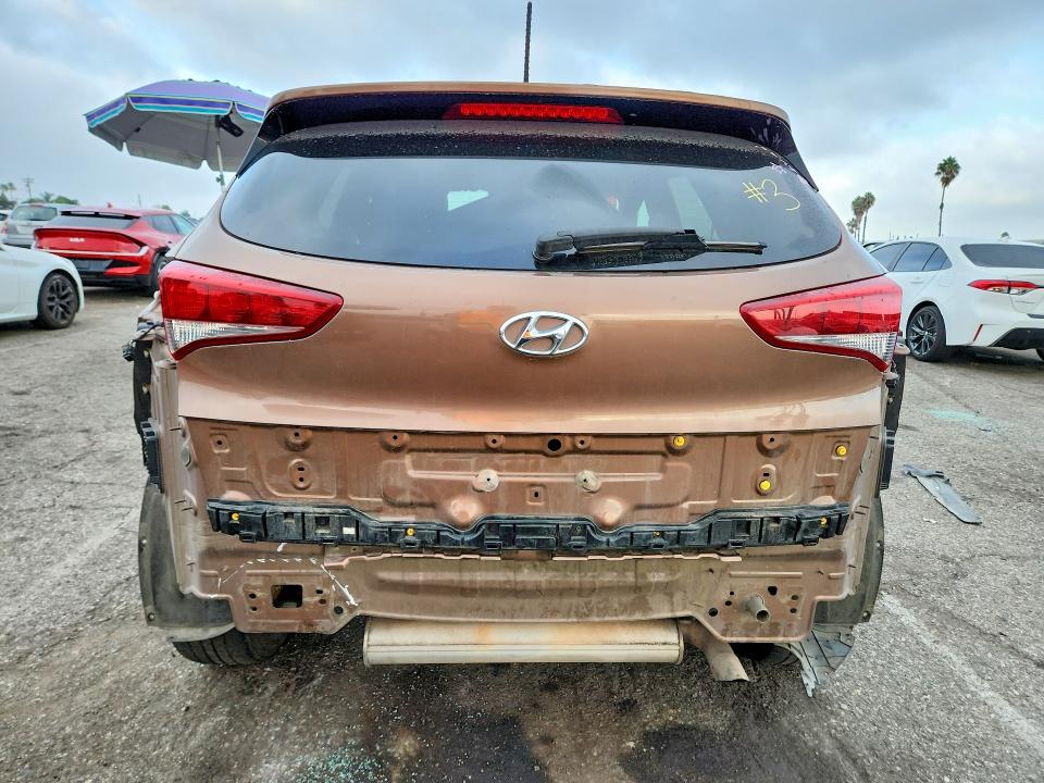 Photo 6 from auction – 2016 HYUNDAI TUCSON with VIN KM8J33A46GU027376