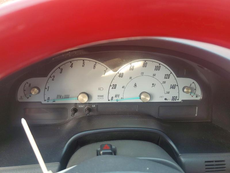 صورة رقم 9 من المزاد - 2002 FORD THUNDERBIRD مع VIN 1FAHP60A52Y102902