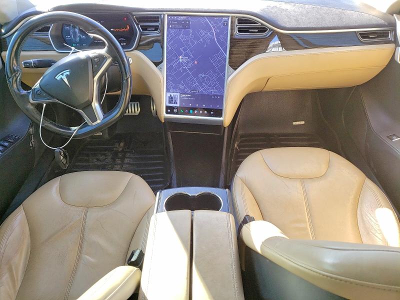 Zdjęcie 8 z aukcji – 2014 TESLA MODEL S z VIN 5YJSA1H18EFP49940
