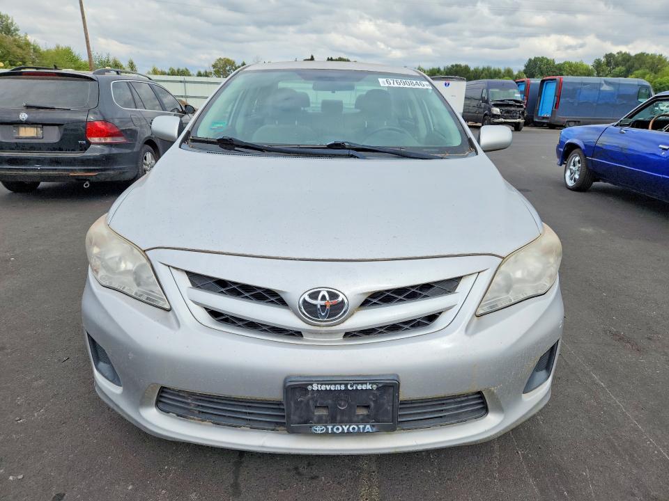 Photo 5 from auction – 2012 TOYOTA COROLLA with VIN 2T1BU4EEXCC831475