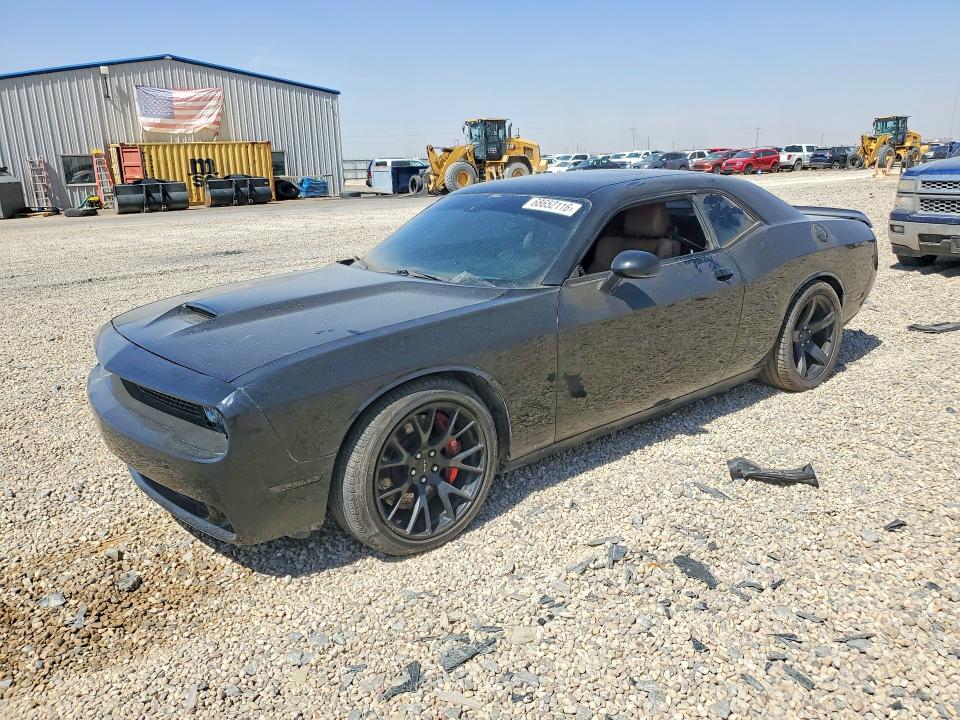 DODGE CHALLENGER 2016 with VIN 2C3CDZC93GH199572 - Photo from auction