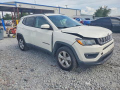 Photo 4 from auction – 2018 JEEP COMPASS with VIN 3C4NJDBB4JT348929