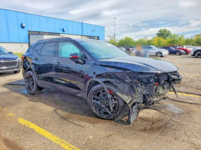 Photo 4 from auction – 2022 CHEVROLET BLAZER with VIN 3GNKBCR46NS135484