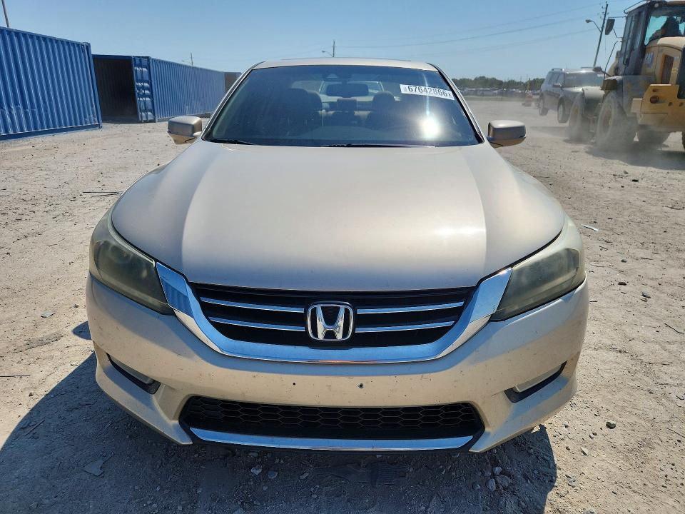 Photo 5 from auction – 2013 HONDA ACCORD with VIN 1HGCR3F84DA017841