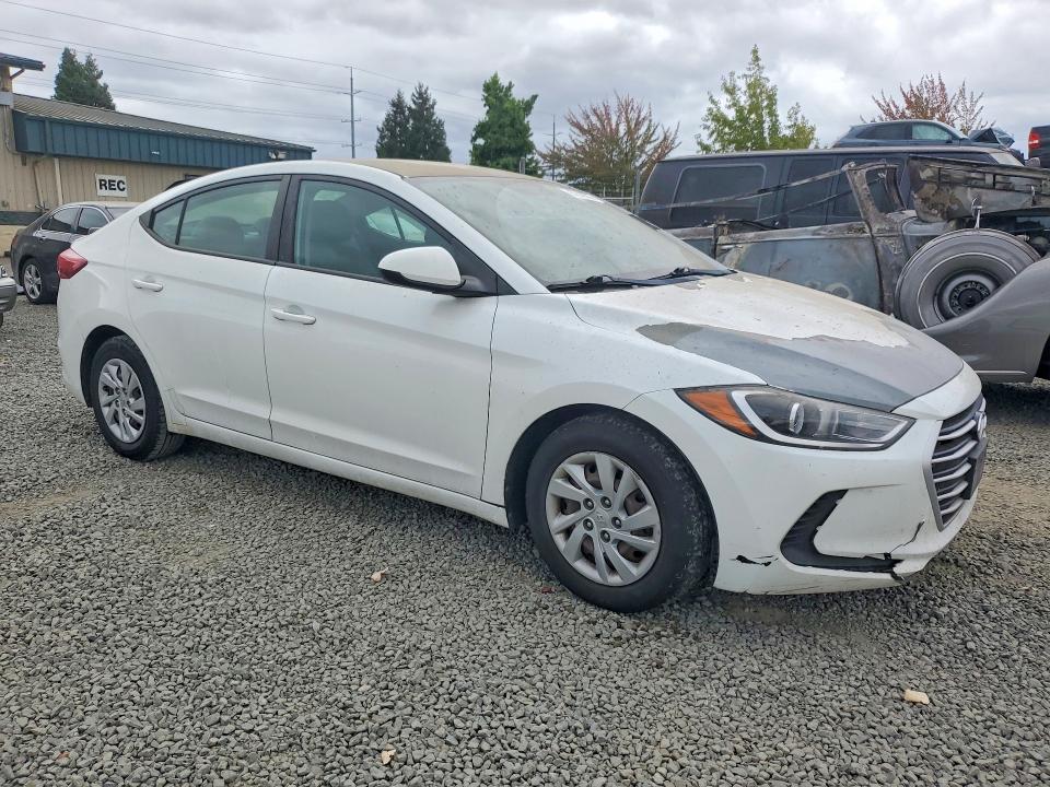 Photo 4 from auction – 2017 HYUNDAI ELANTRA with VIN 5NPD74LF5HH064053