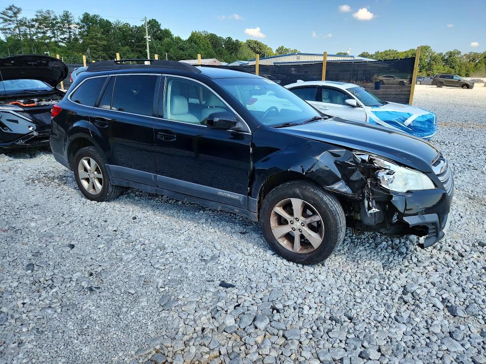 Photo 4 from auction – 2013 SUBARU OUTBACK with VIN 4S4BRCJC2D3263437