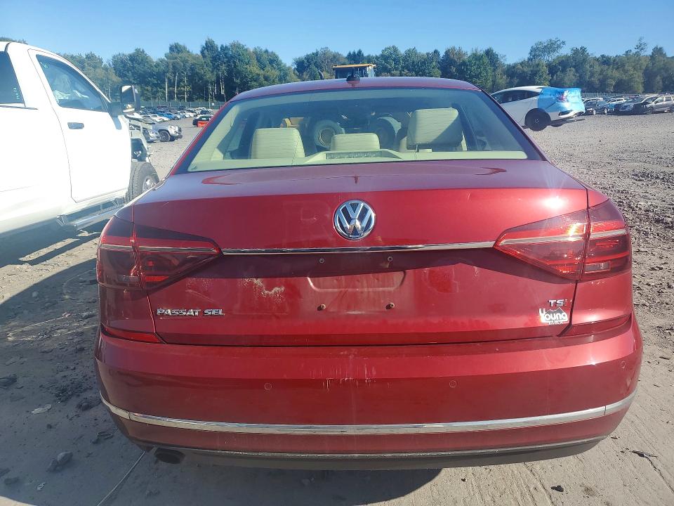 Photo 6 from auction – 2017 VOLKSWAGEN PASSAT with VIN 1VWCT7A36HC048132